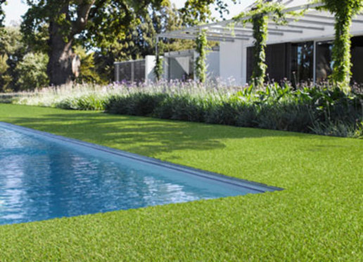 Hammer Kunstrasen in saftigem Grün