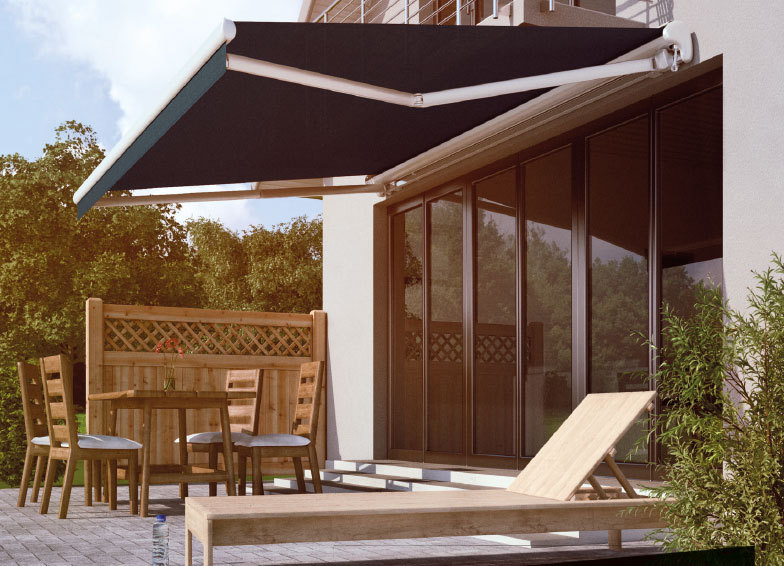 Moderne Markise auf einer Terrasse 