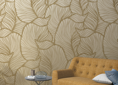 Tapeten an der Wand im Raum – Vliestapeten mit floralem Muster in der Farbe Beige