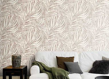 Tapeten-Stile und Trends: Wohnzimmer mit Tapeten mit Naturdekor an der Wand